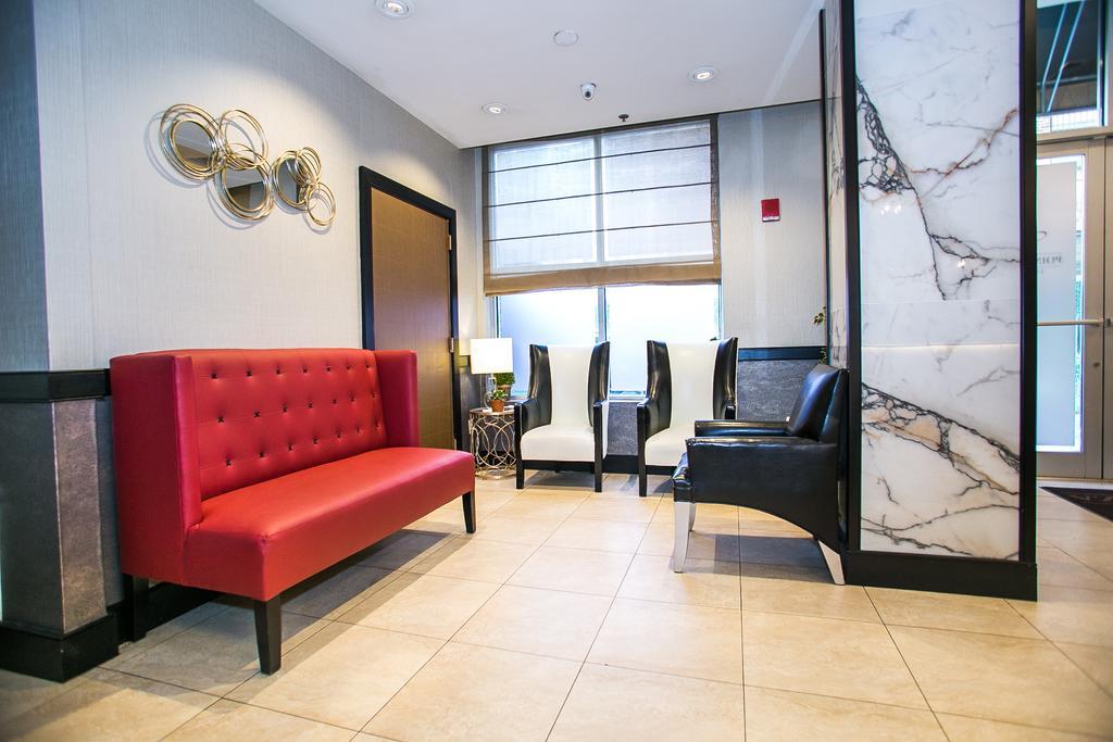 Pointe Plaza Hotel (Adults Only) New York City Exterior photo